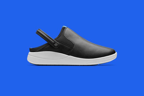 Koksschoen refresh als clog maar dan beter. zwart met wit